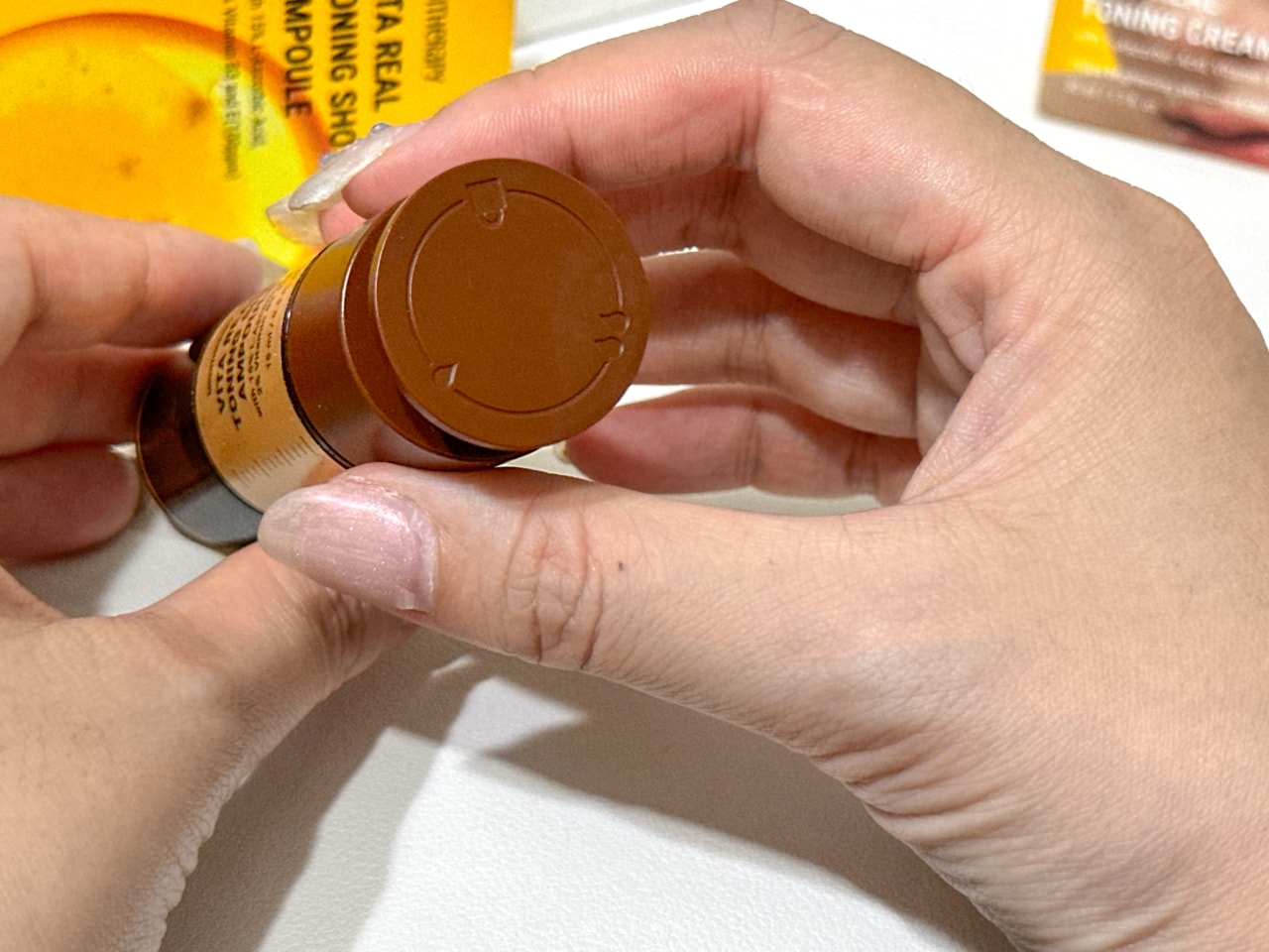 維他命C精華推薦 -MEDITHERAPY 維他命冰肌系列:肌膚亮白怎麼保養?「維他命冰肌濃縮精華 」與「維他命冰肌亮白乳霜」怎麼使用? - 第4張圖 MEDITHERAPY 維他命冰肌系列