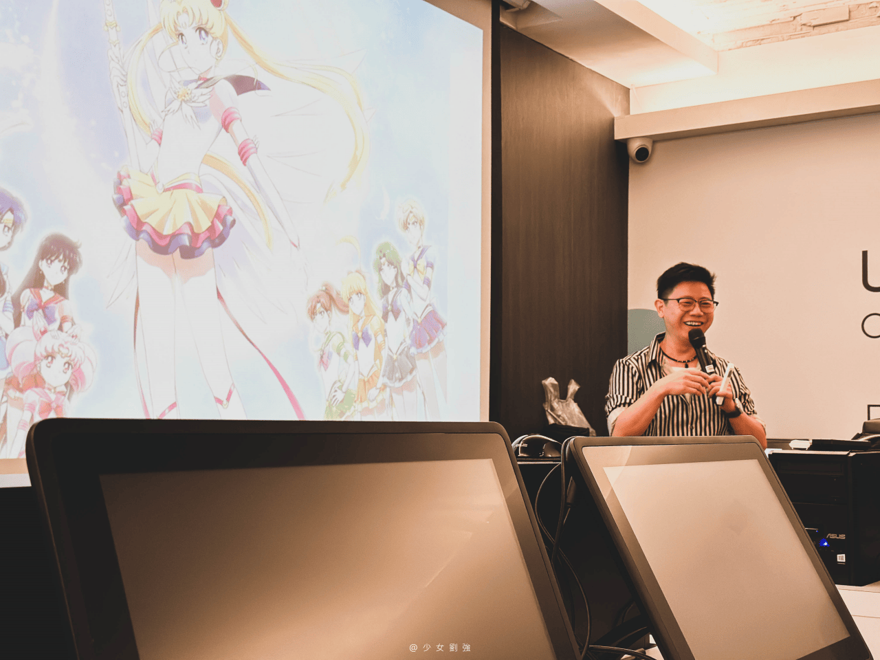 台北電繪課程推薦:初學者也能輕鬆上手的插畫杯墊設計工作坊 赫綵設計學院 - 第1張圖 台北電繪課程推薦 赫綵設計學院
