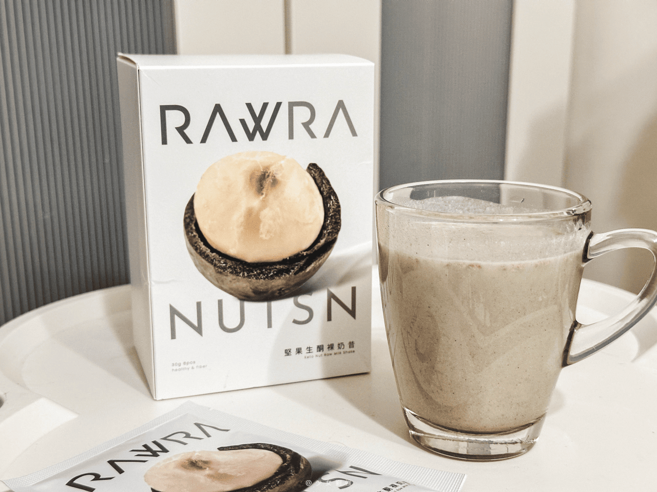 【好物開箱】RAW「堅果生酮裸奶昔」|早餐換對食物,體脂、氣色、精神竟然全都變好了? - 第5張圖 RAW堅果生酮裸奶昔