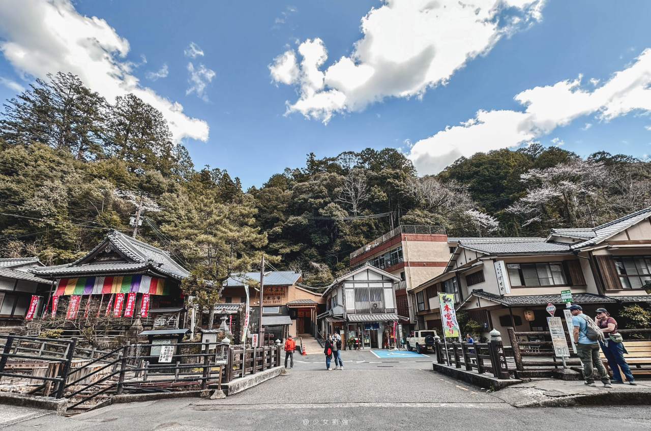 和歌山景點推薦 泡進1800年前的世界遺產秘湯只要800日圓!湯之峰溫泉「壺湯」完整攻略 - 第1張圖 和歌山景點推薦 泡進1800年前的世界遺產秘湯只要800日圓