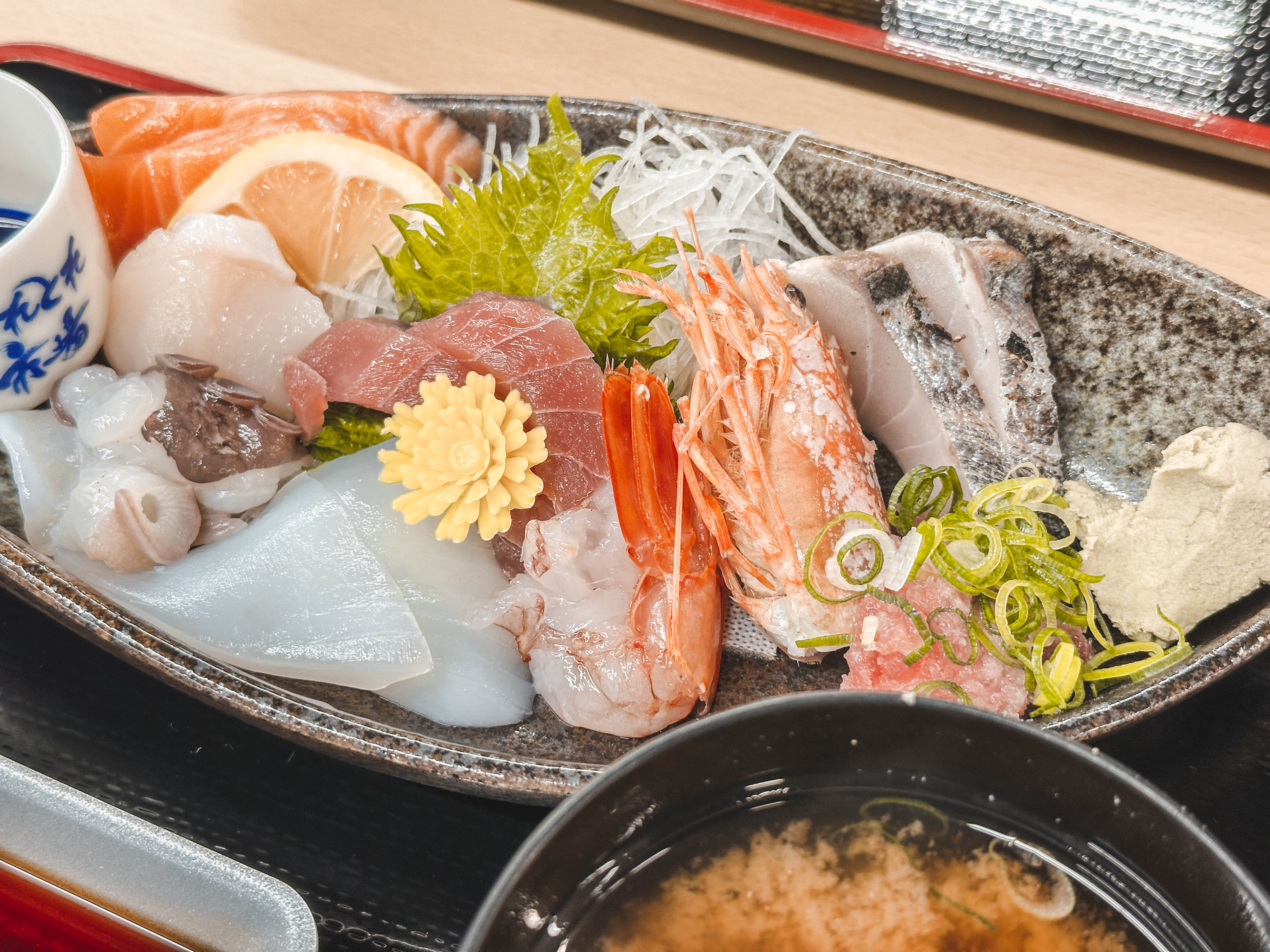 和歌山白濱必去!西日本最大海鮮市場「Toretore市場」生魚片 燒烤 伴手禮 - 第3張圖 Toretore (4)