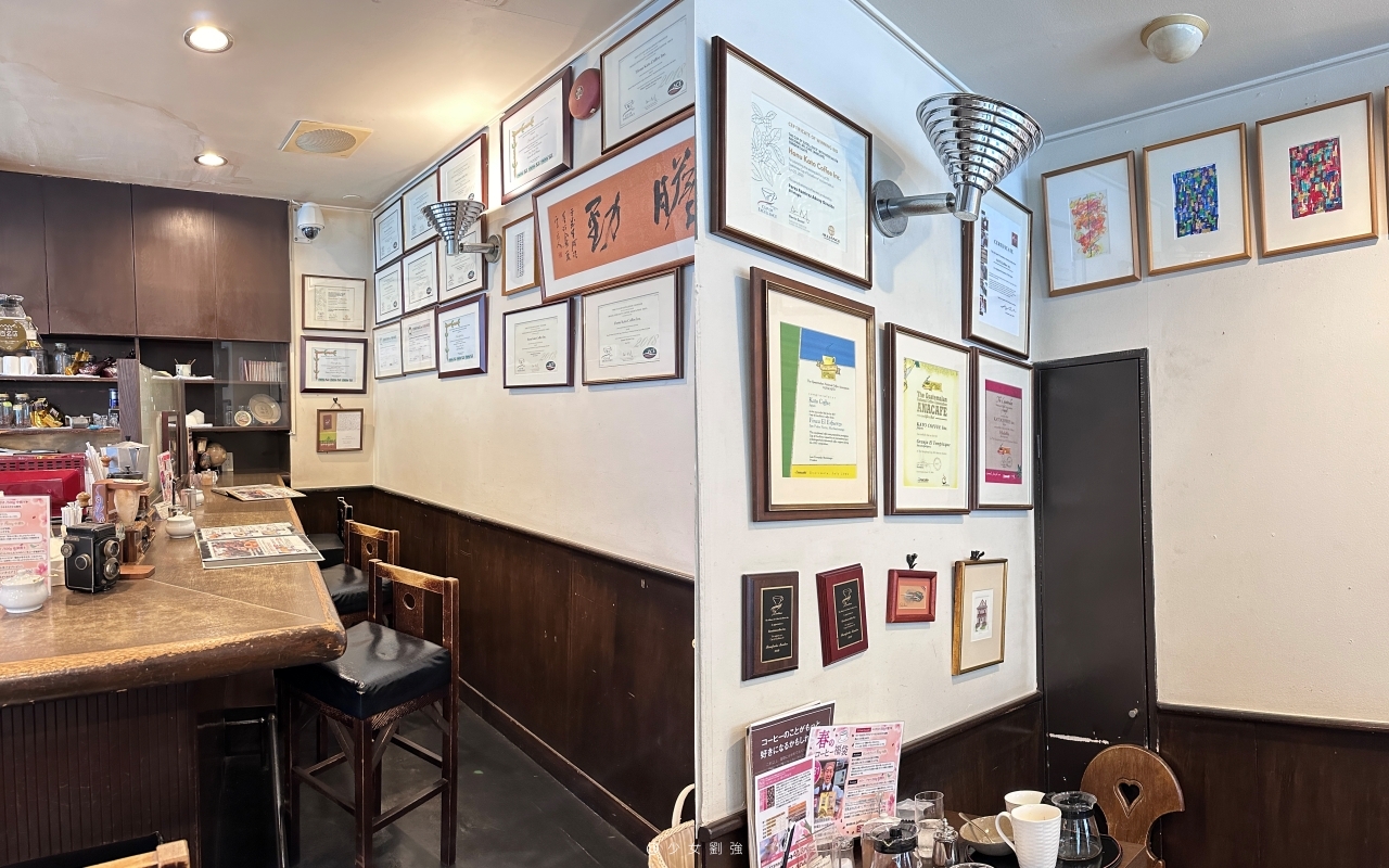 名古屋咖啡廳推薦|加藤咖啡店 Kato Coffee Sakae|昭和復古氛圍+必吃紅豆厚片吐司,咖啡控一定要收藏 - 第1張圖 名古屋咖啡廳推薦|加藤咖啡店 Kato Coffee Sakae|昭和復古氛圍+必吃紅豆厚片吐司,咖啡控一定要收藏